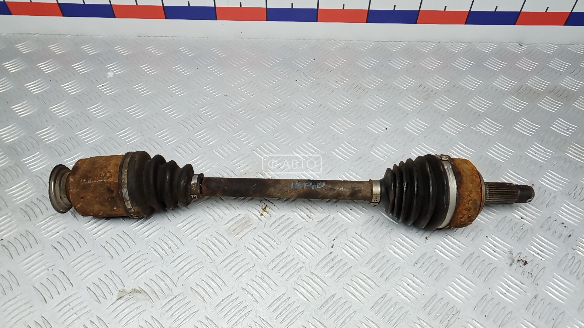 Привод передний правый