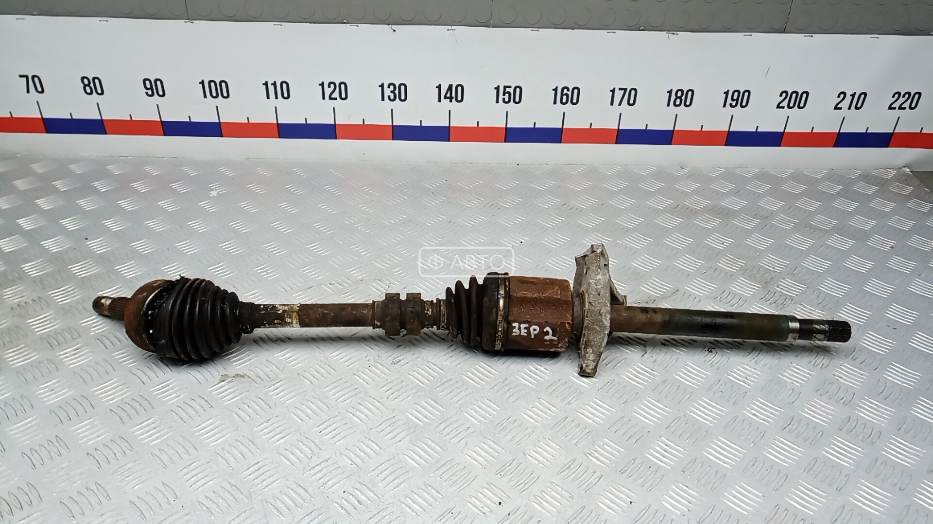 Привод передний правый