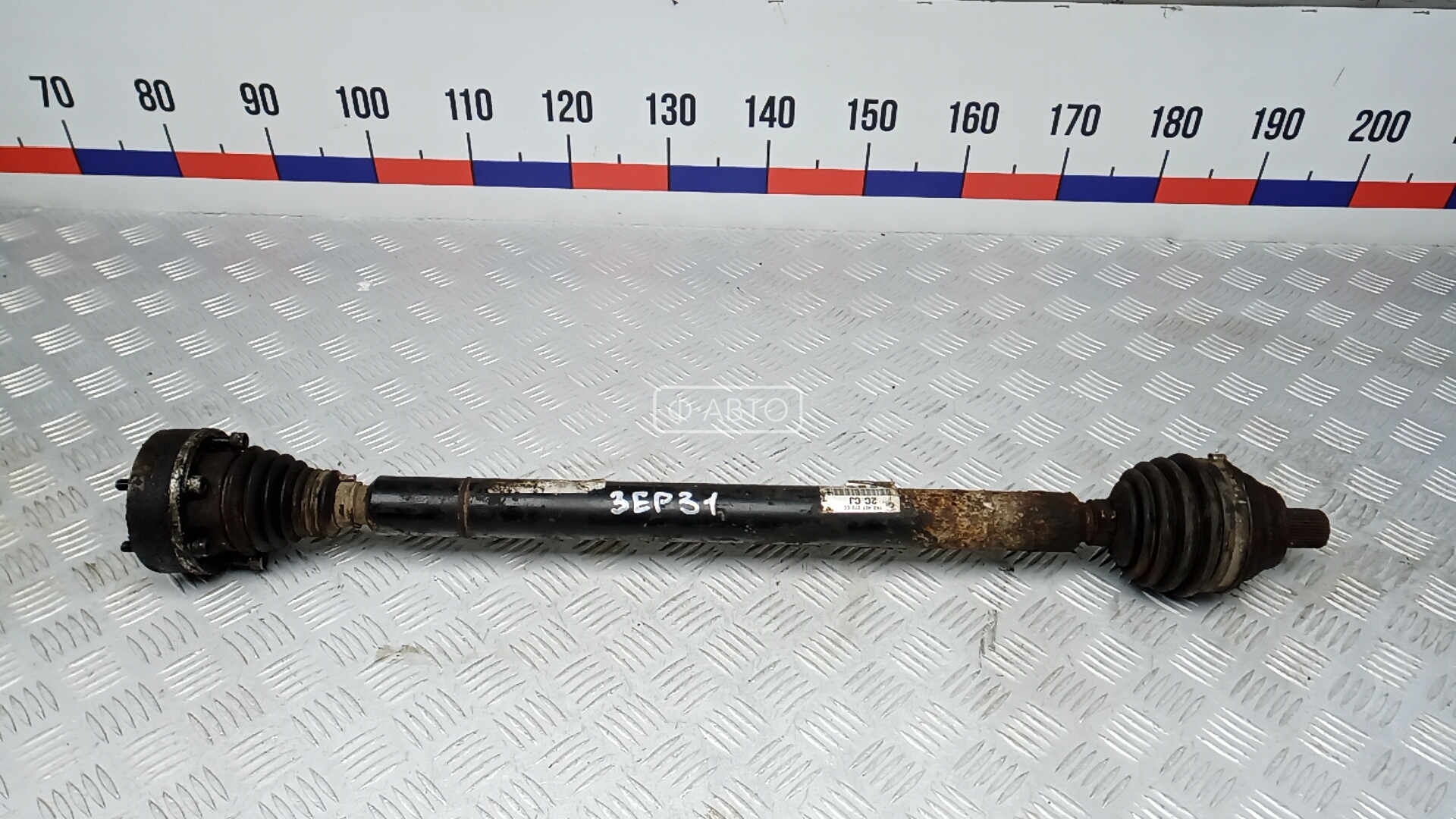 Привод передний правый