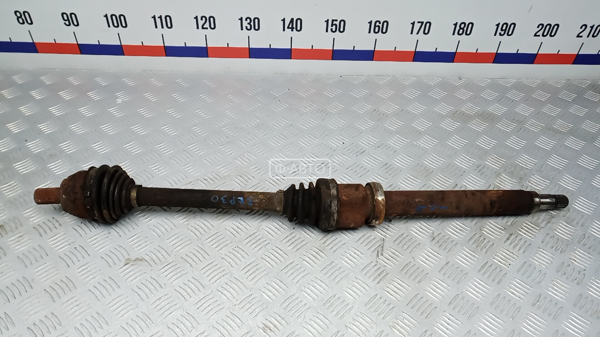 Привод передний правый