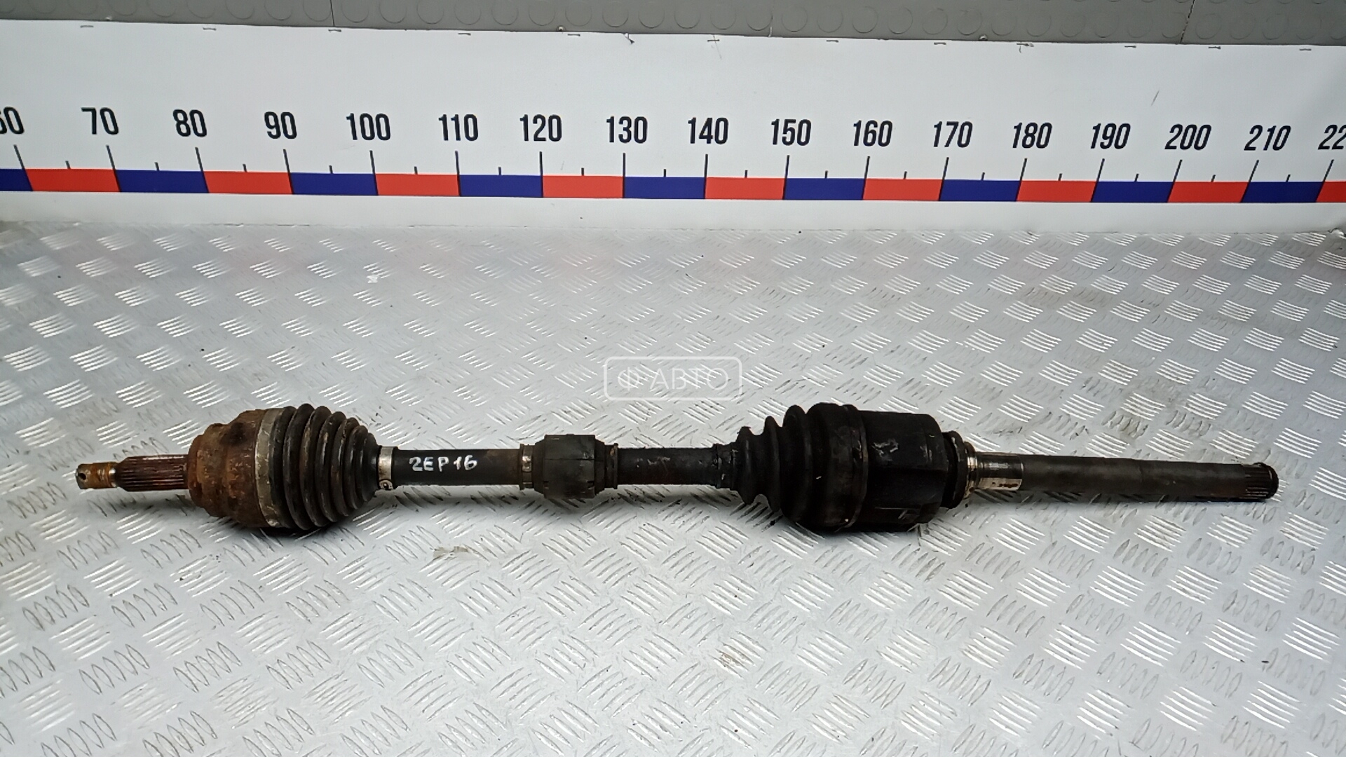 Привод передний правый