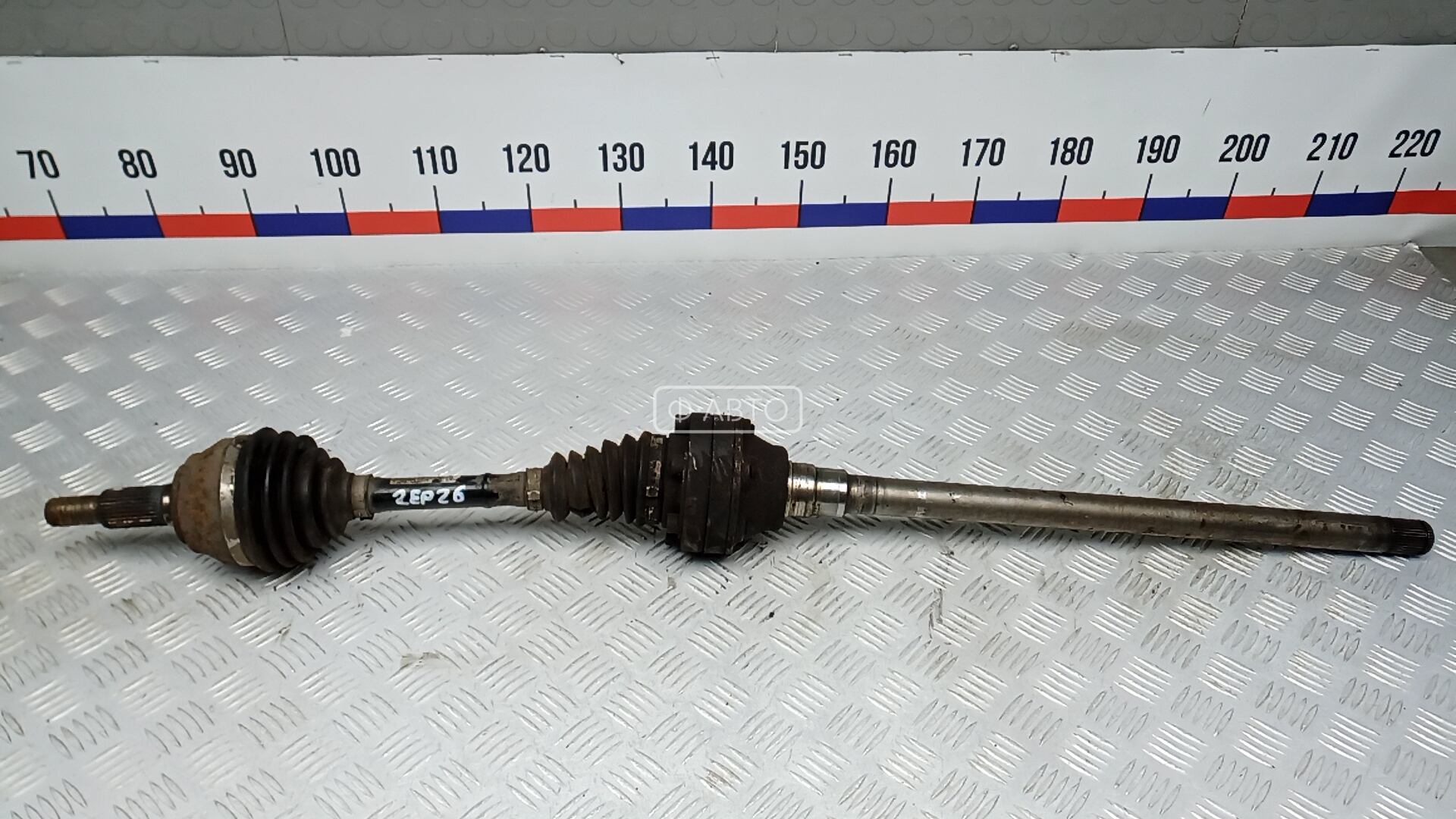 Привод передний правый