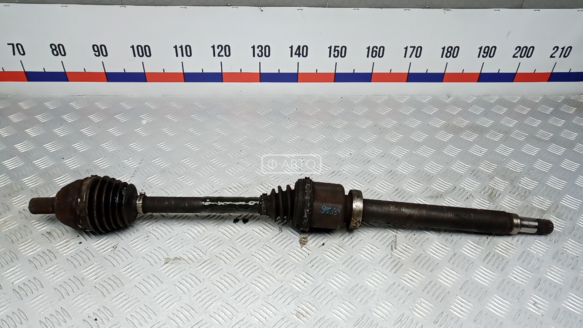 Привод передний правый