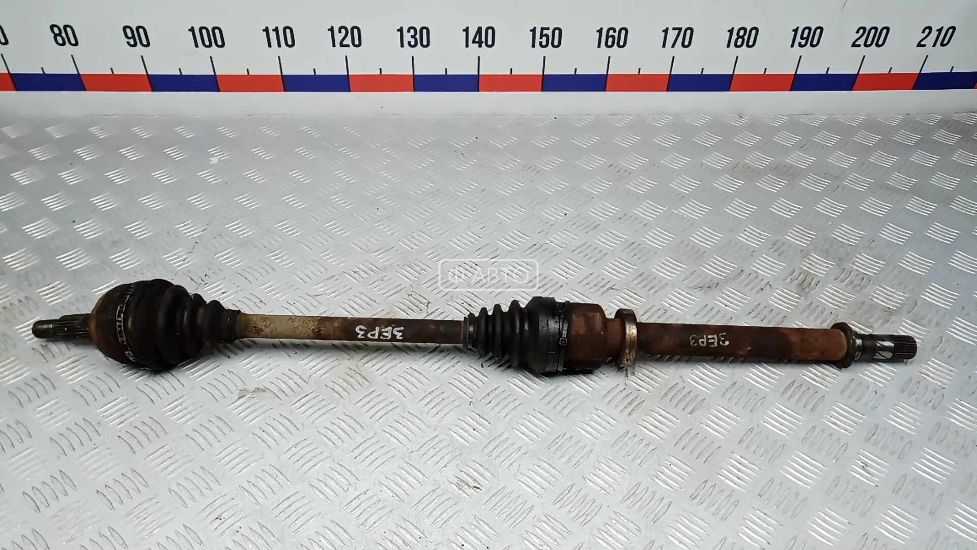 Привод передний правый