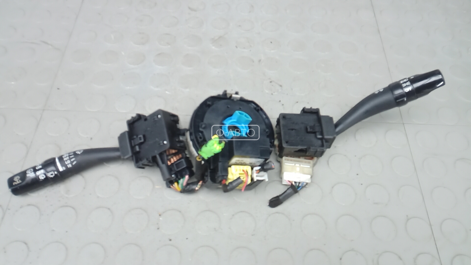 Переключатель поворотов и дворников (стрекоза)