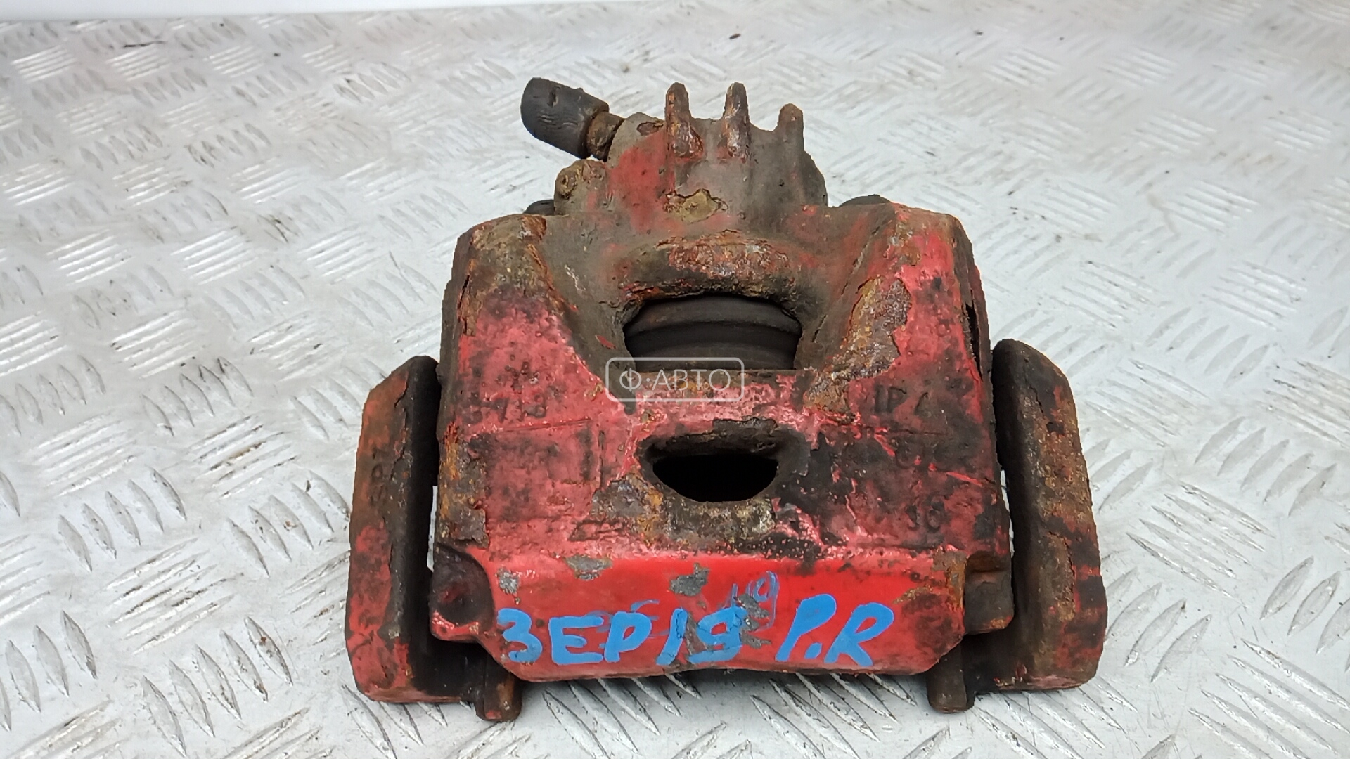 Суппорт тормозной передний правый