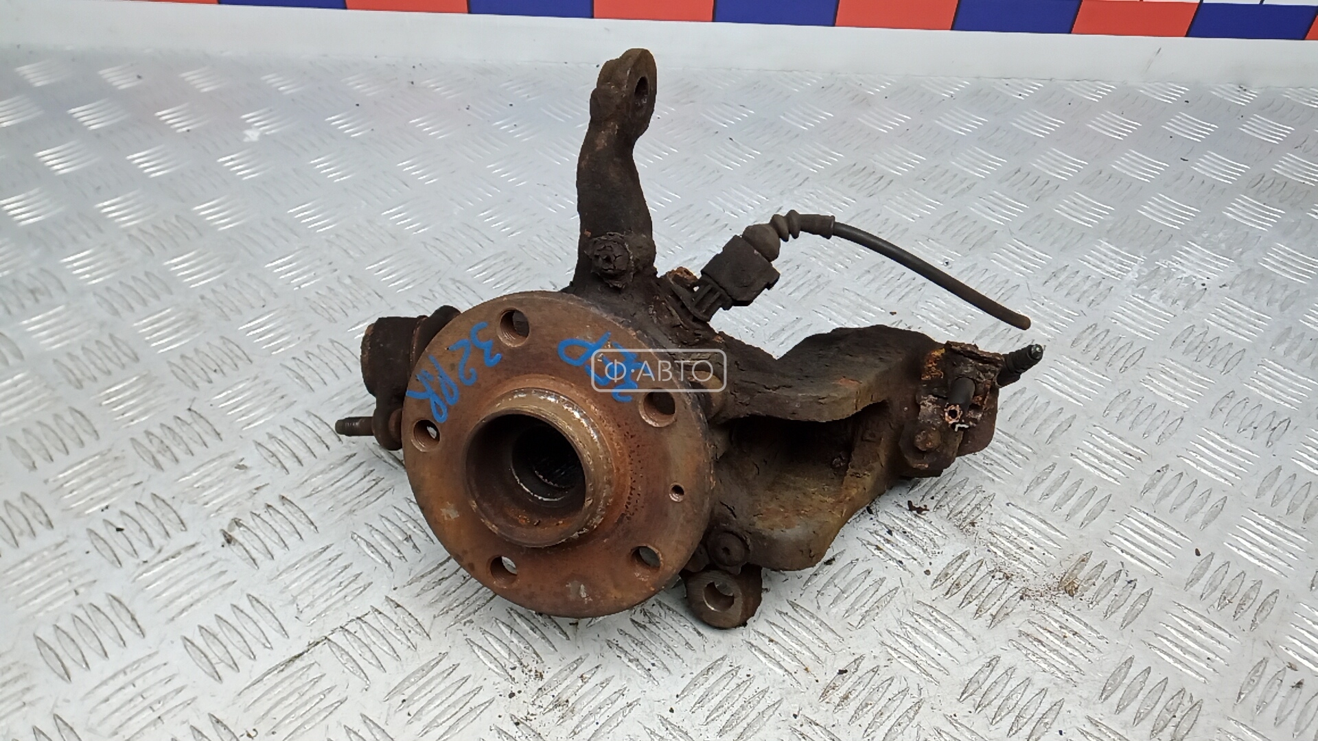 Ступица передняя правая