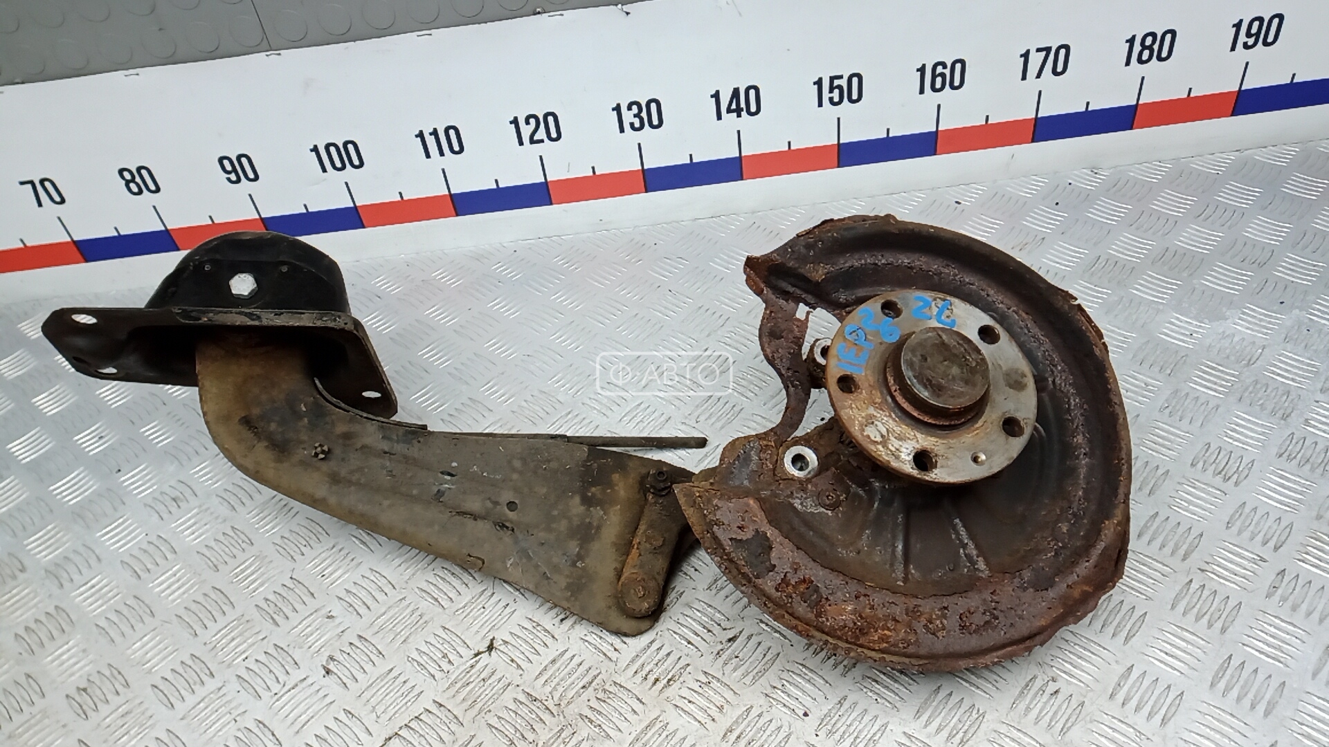 Ступица задняя левая