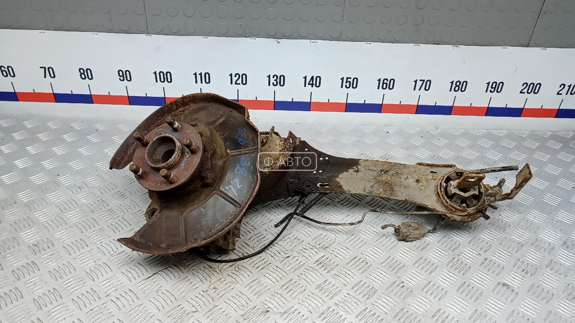 Ступица задняя левая