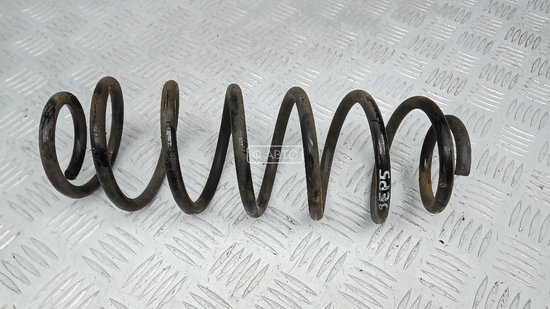 Пружина задняя