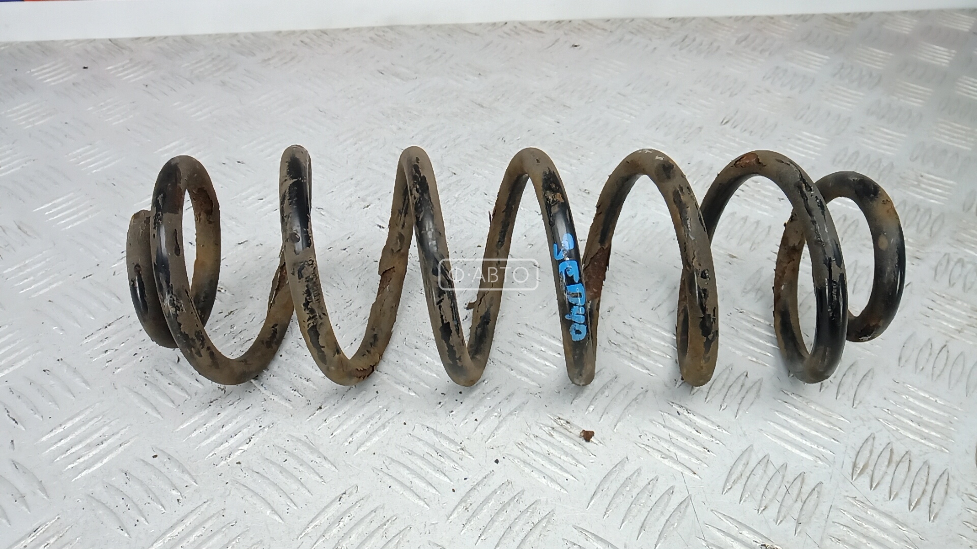 Пружина задняя