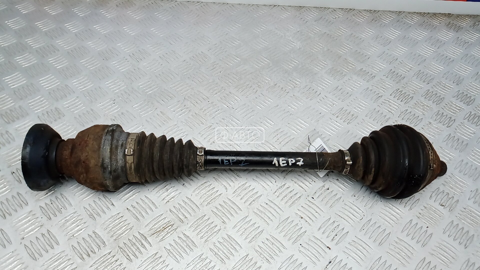 Привод передний правый