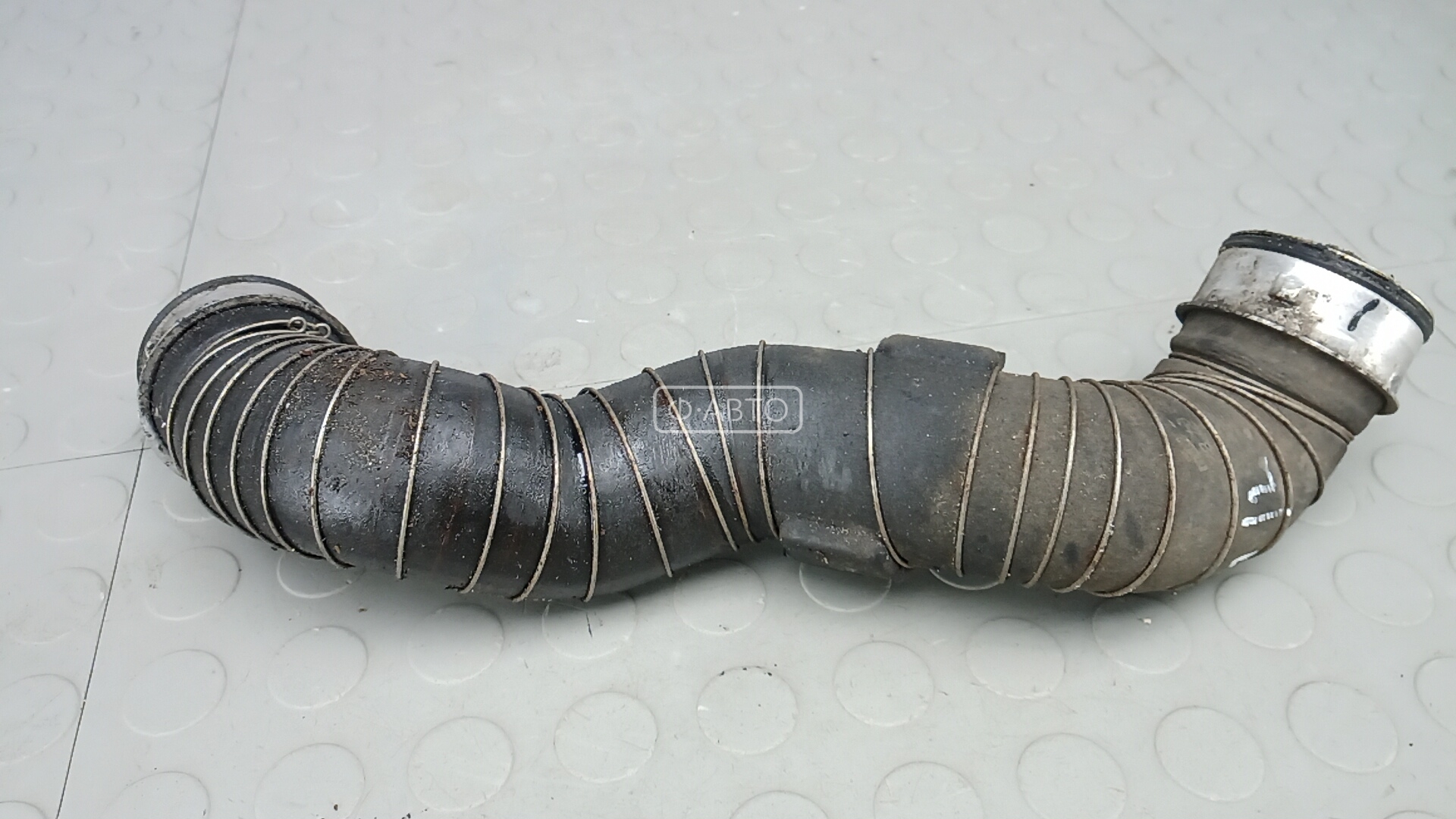 Патрубок интеркулера