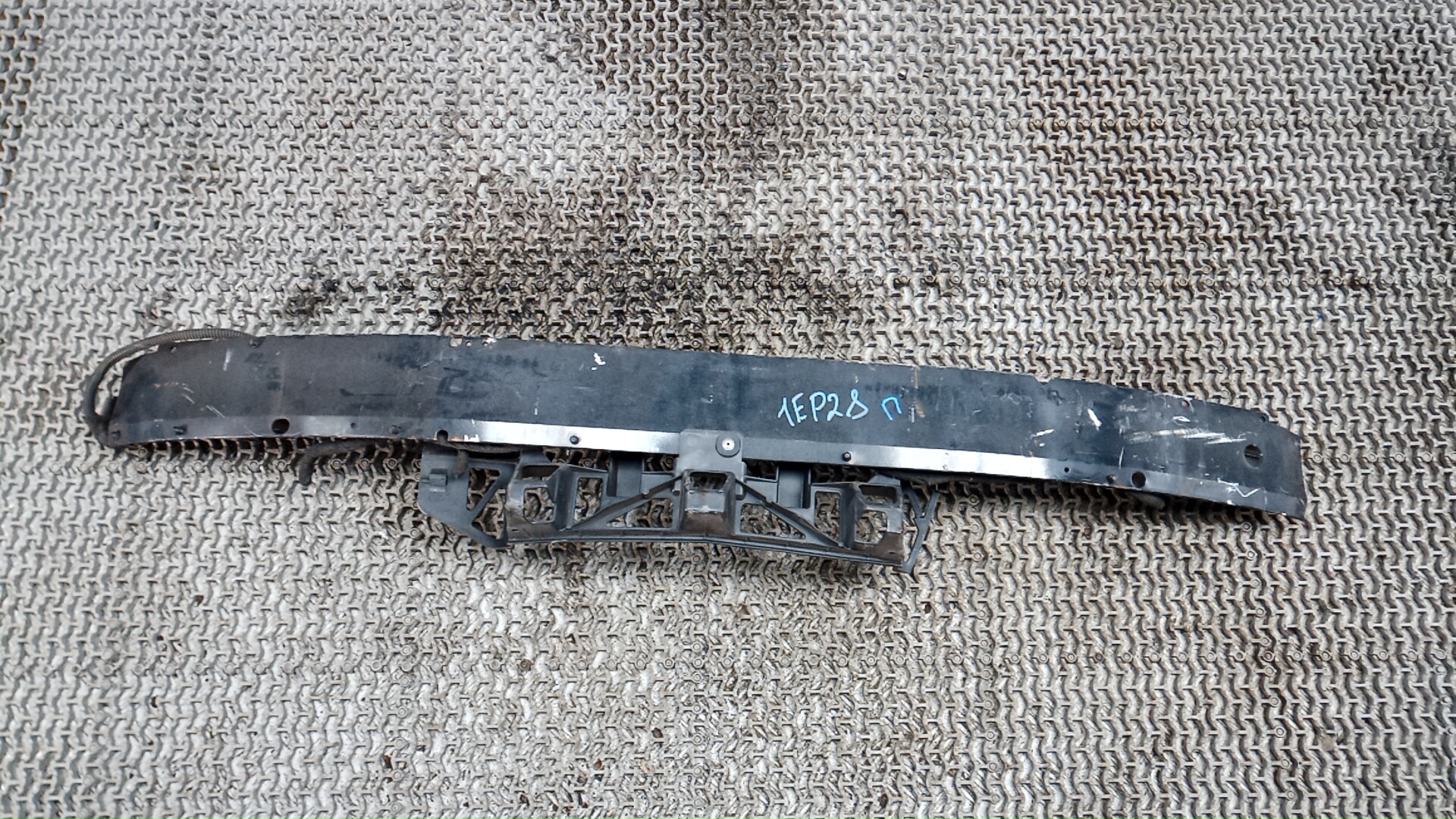 Усилитель бампера передний (кронштейн) OPEL ZAFIRA B