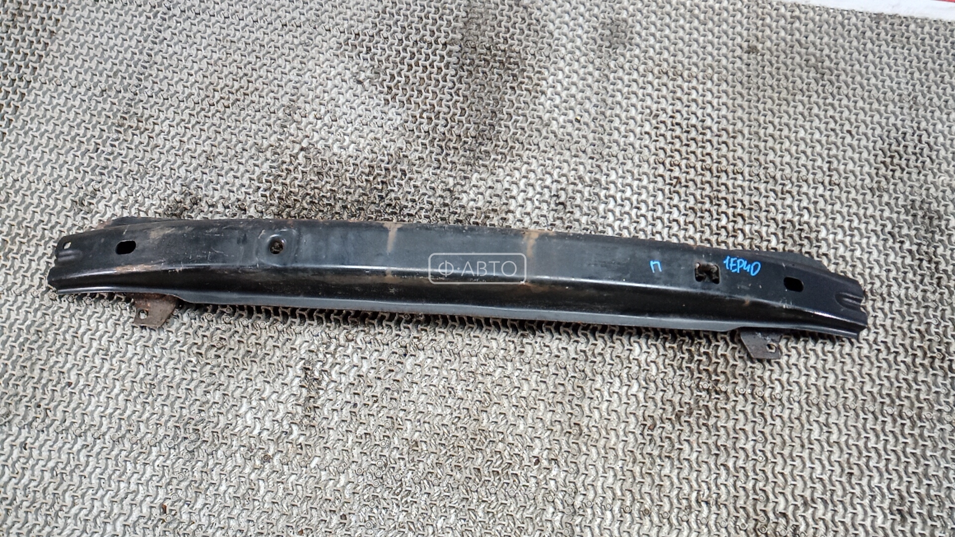 Усилитель бампера передний (кронштейн)