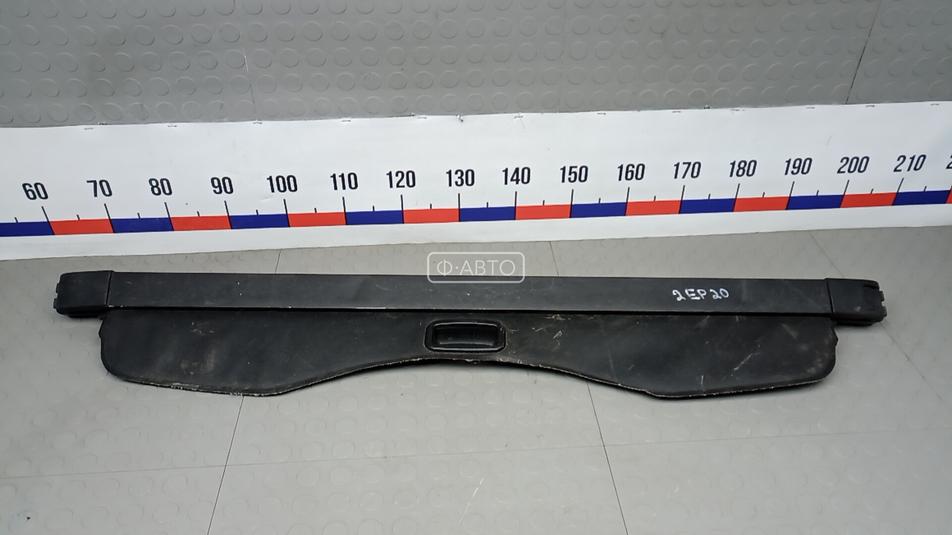 Шторка багажника