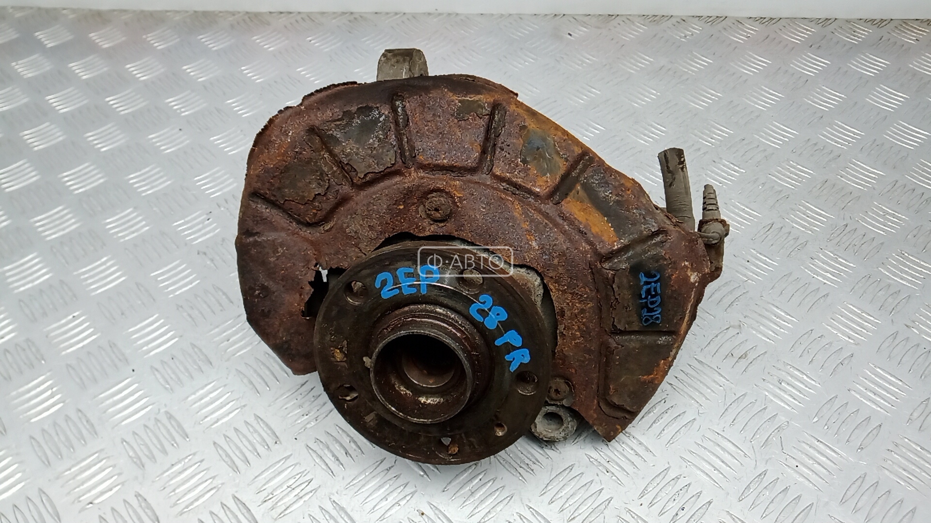 Ступица передняя правая