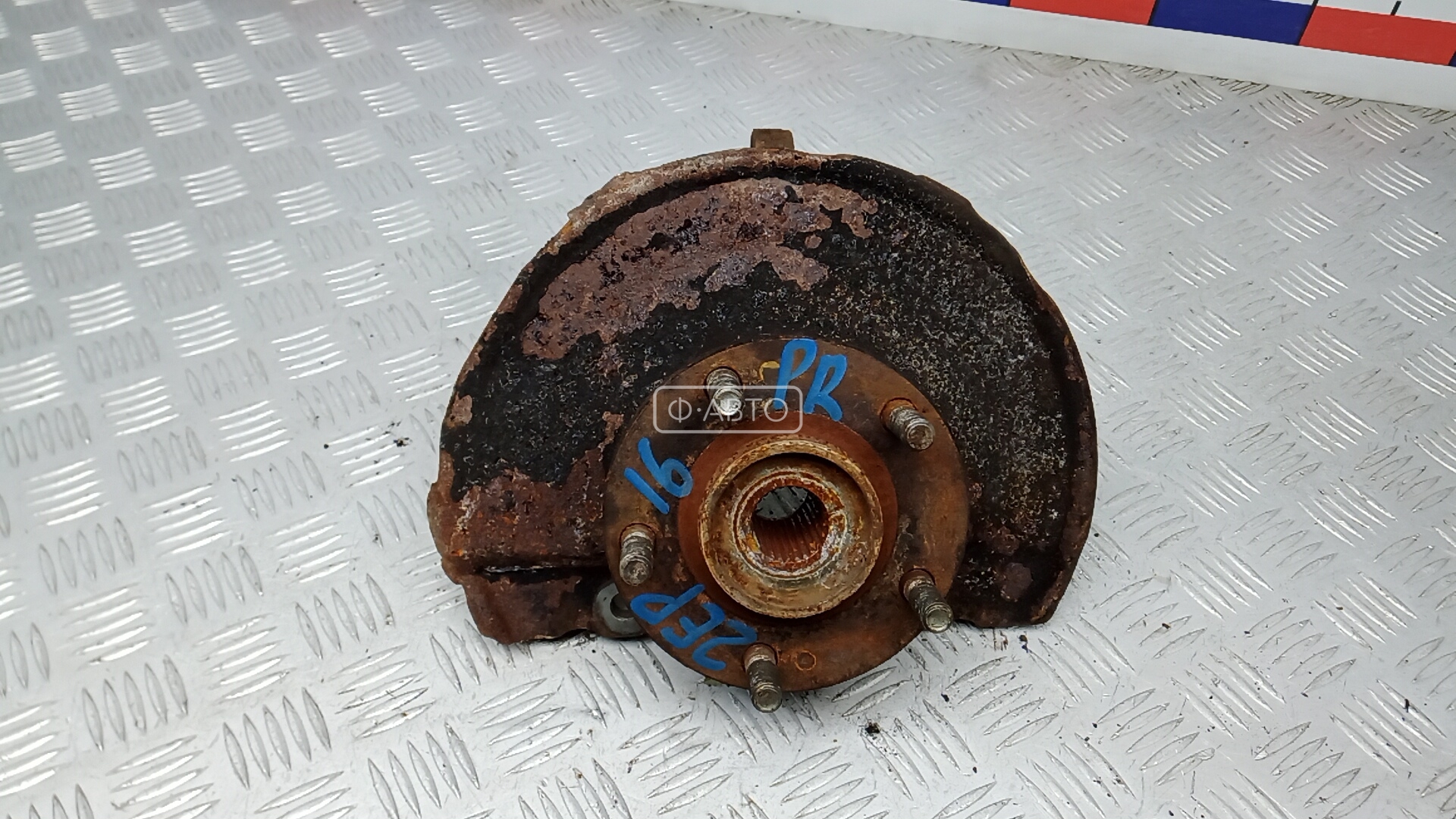 Ступица передняя правая