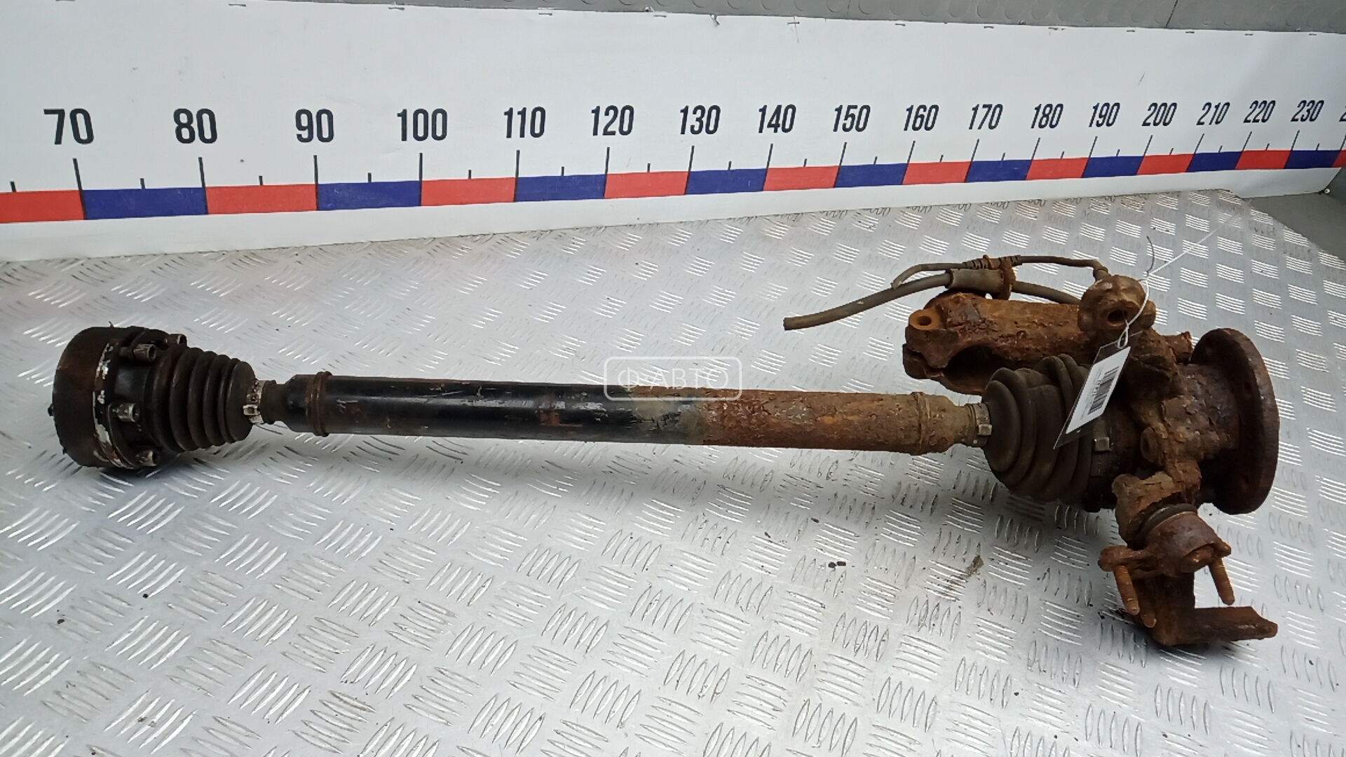 Привод передний правый