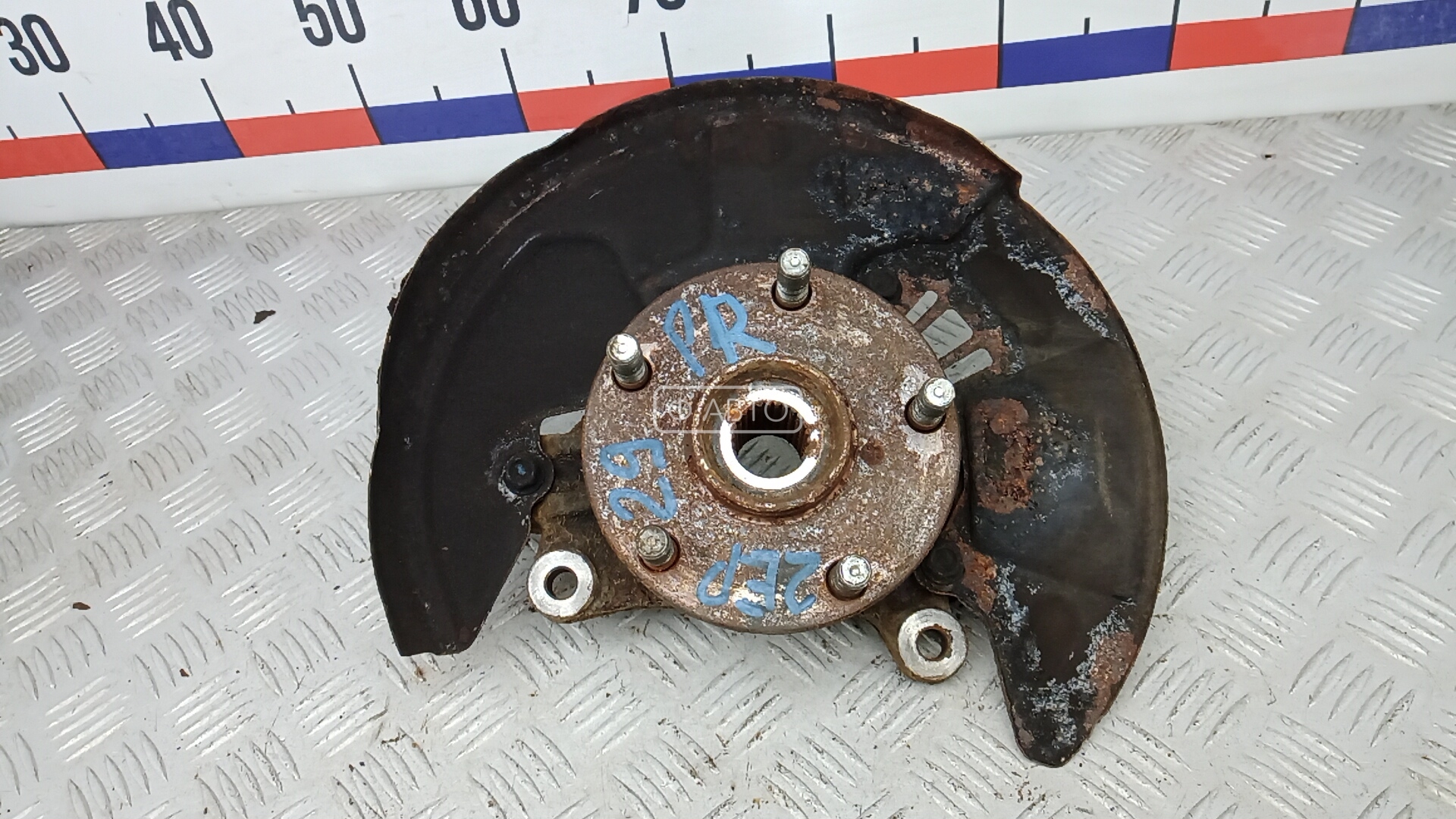 Ступица передняя правая