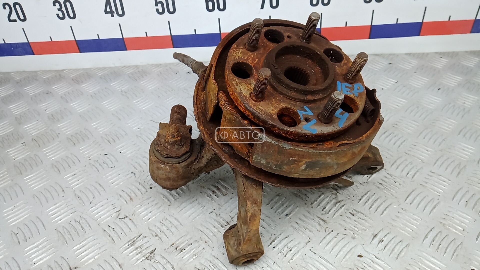 Ступица задняя левая