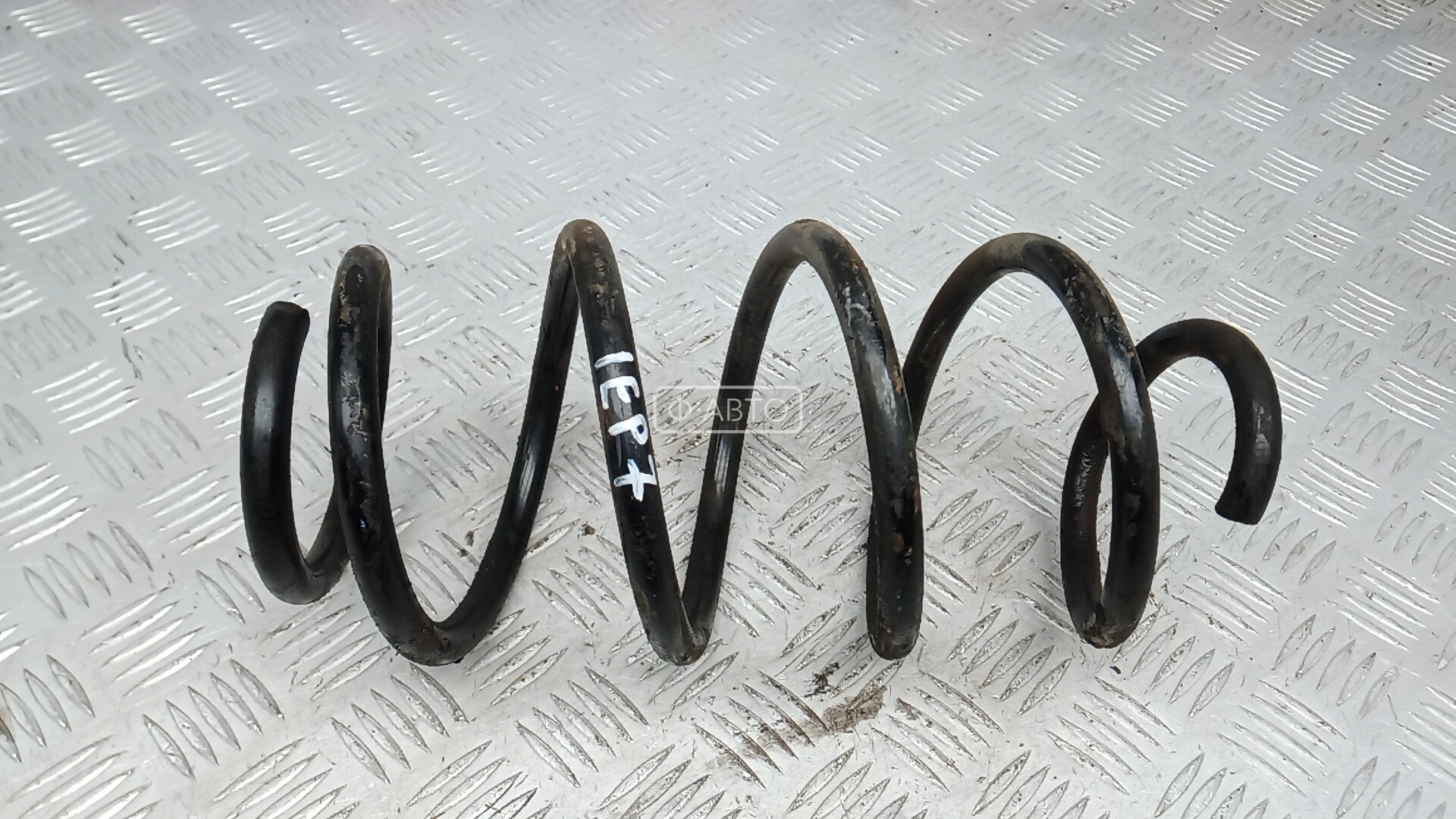 Пружина задняя