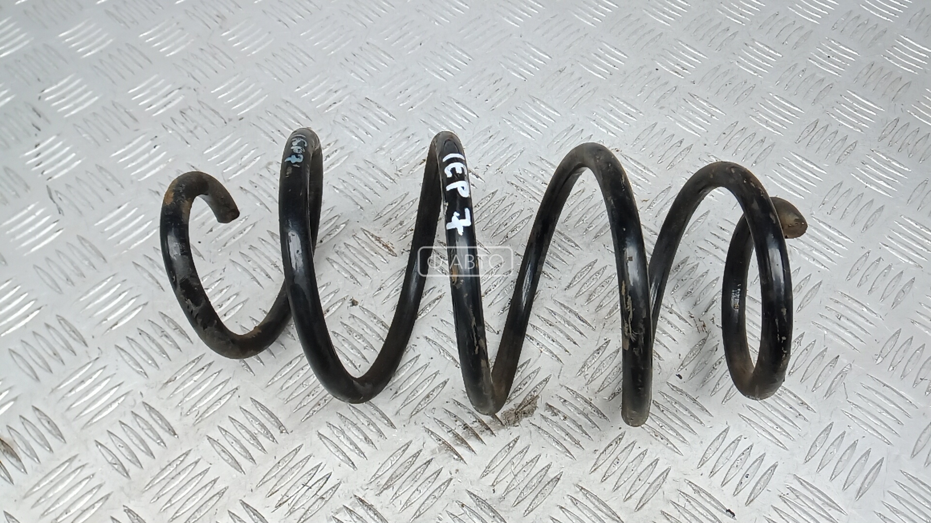 Пружина задняя