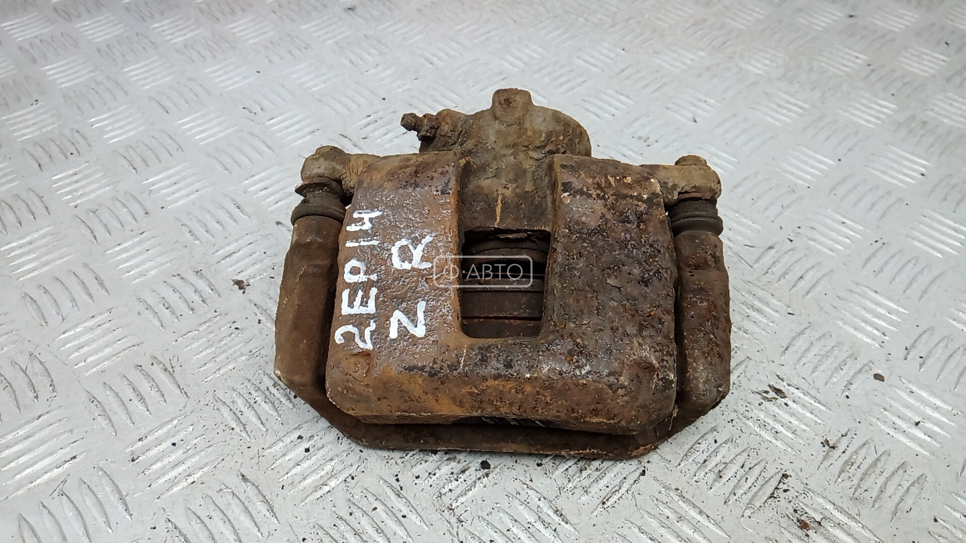 Суппорт тормозной задний правый