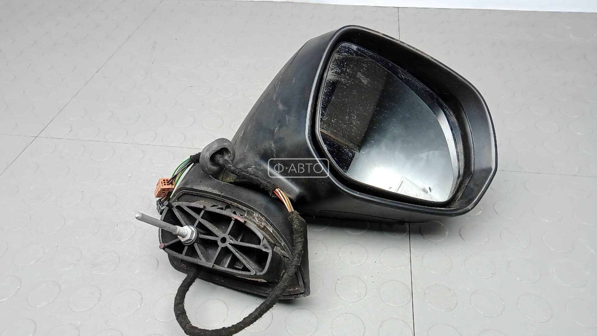 Зеркало наружное правое