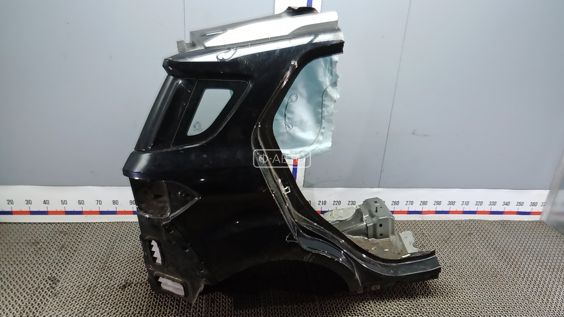 Крыло заднее правое