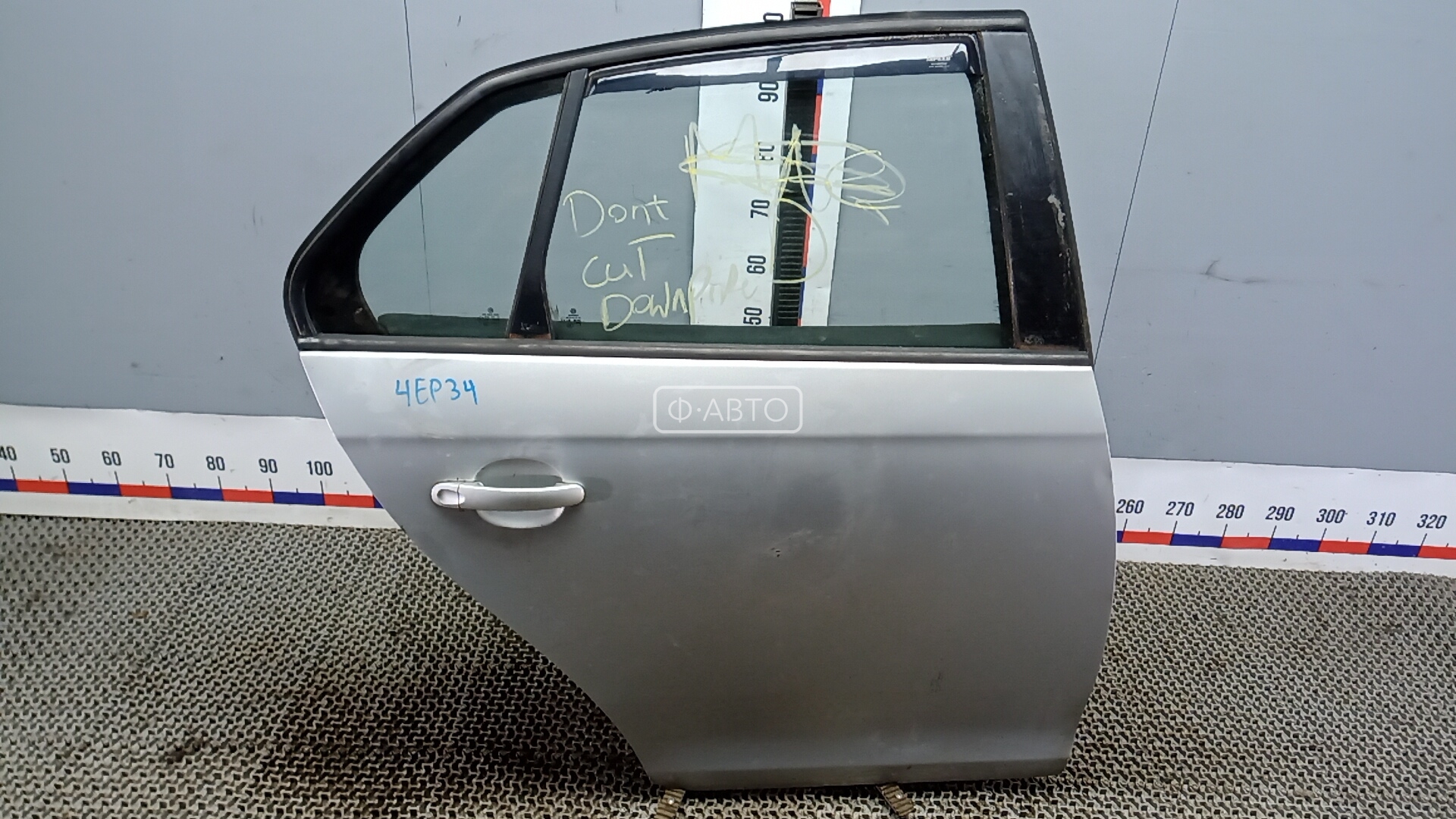 Дверь задняя правая