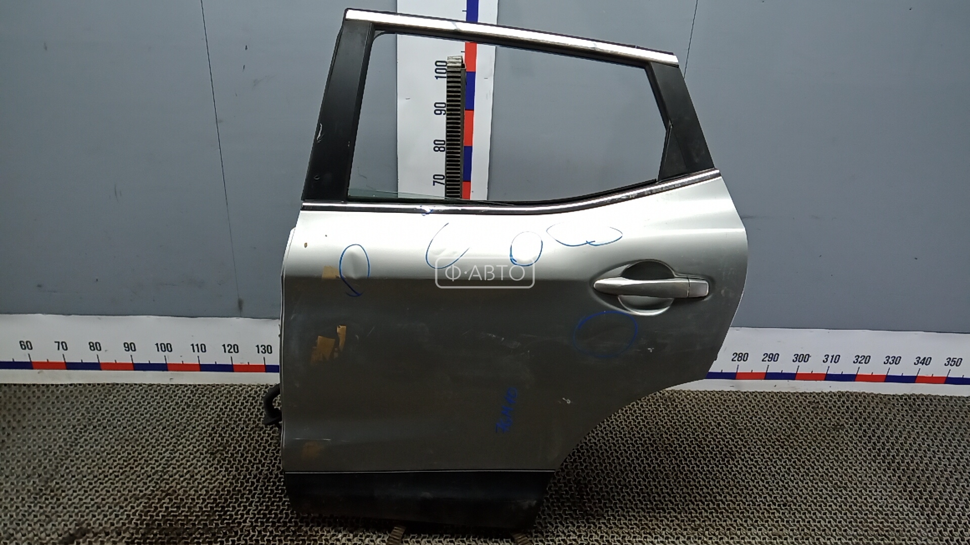 Дверь задняя левая