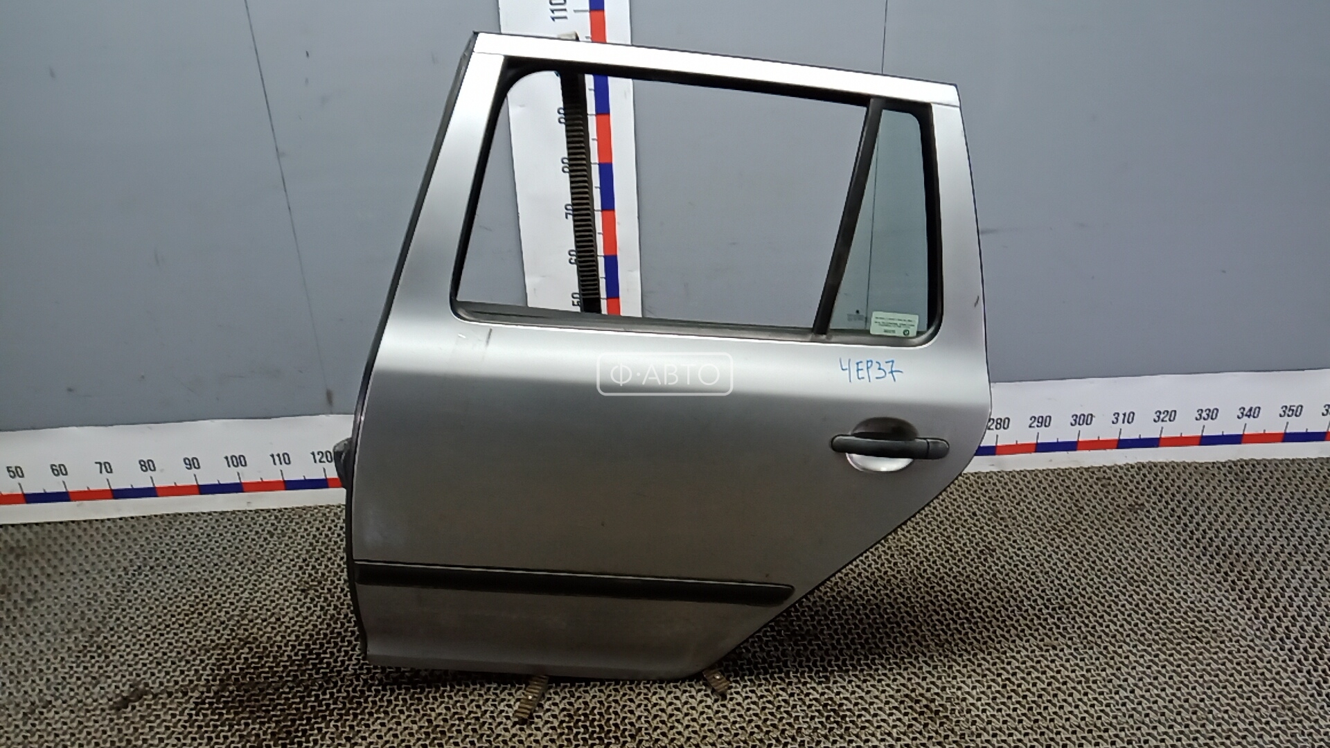 Дверь задняя левая