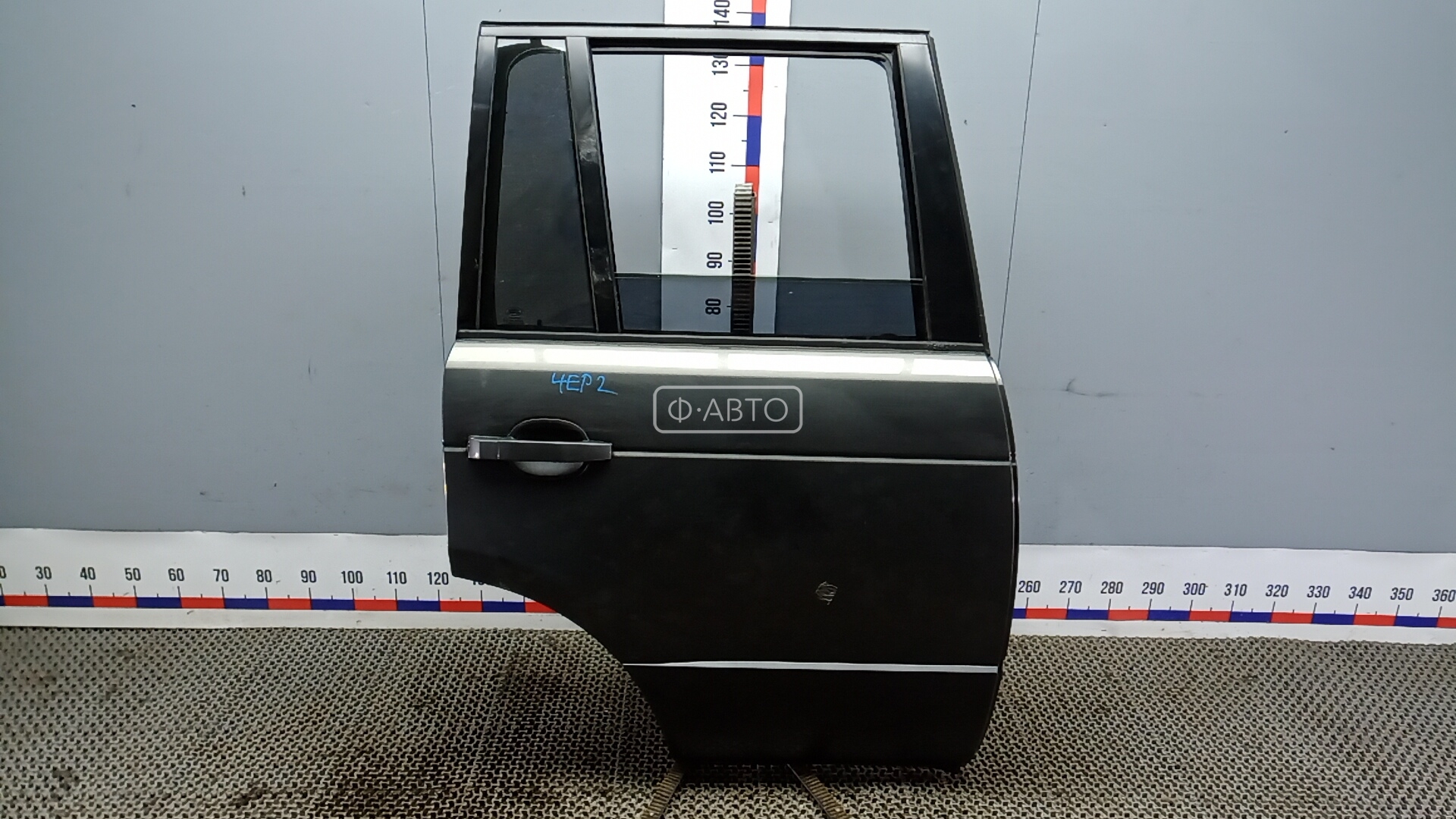 Дверь задняя правая