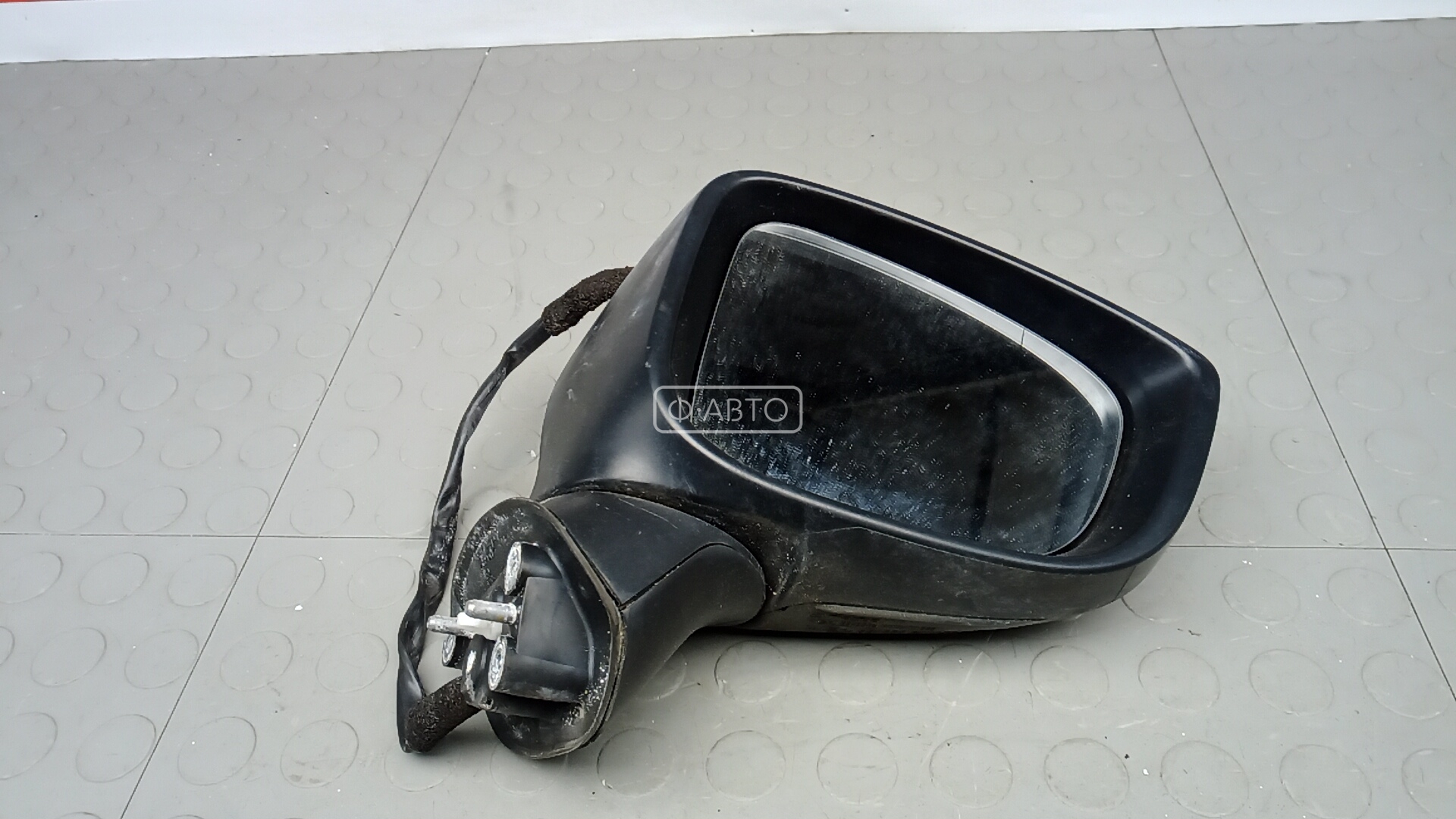 Зеркало наружное правое