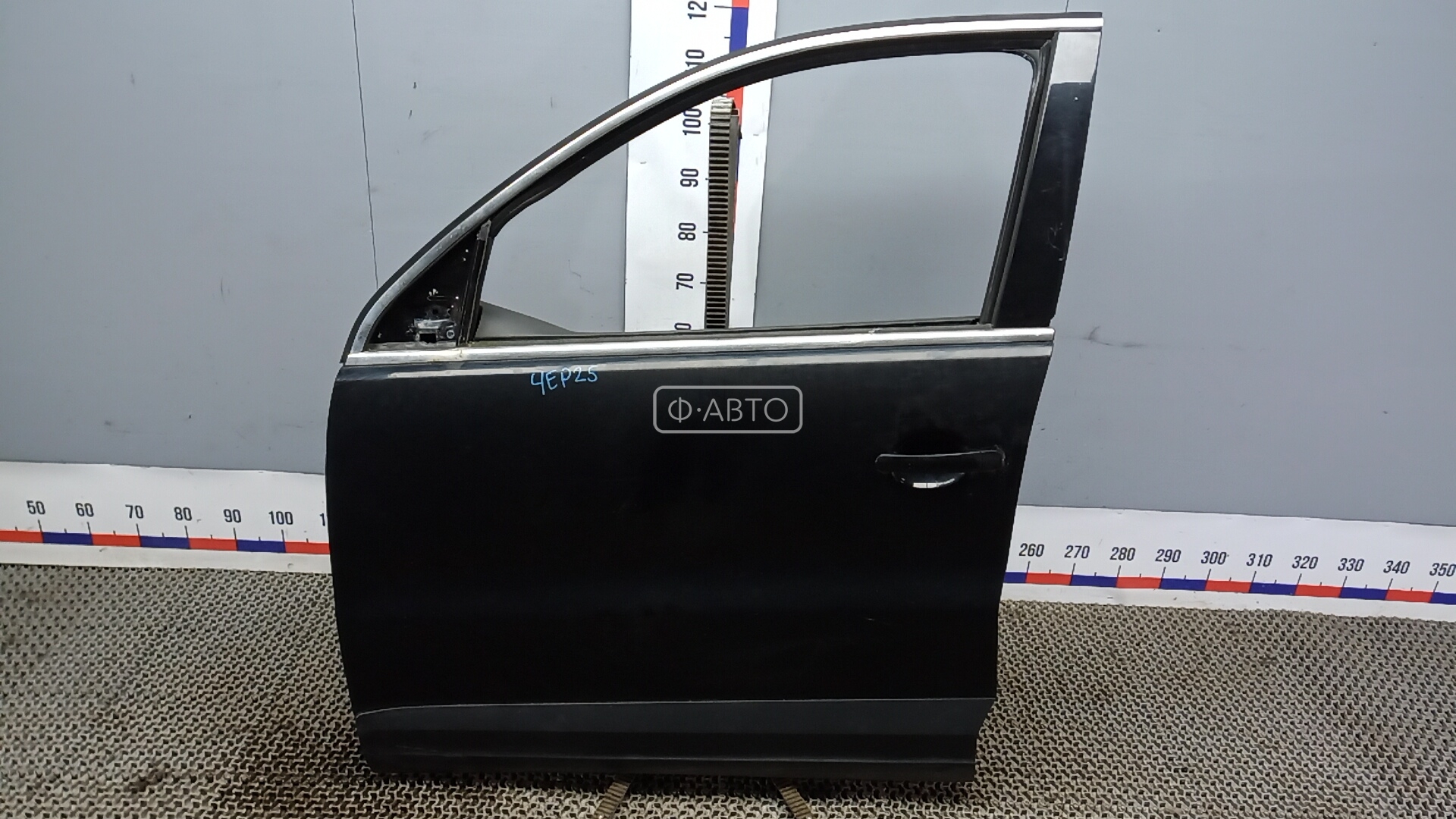 Дверь передняя левая