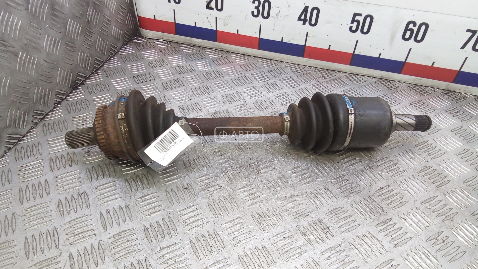 Привод передний левый