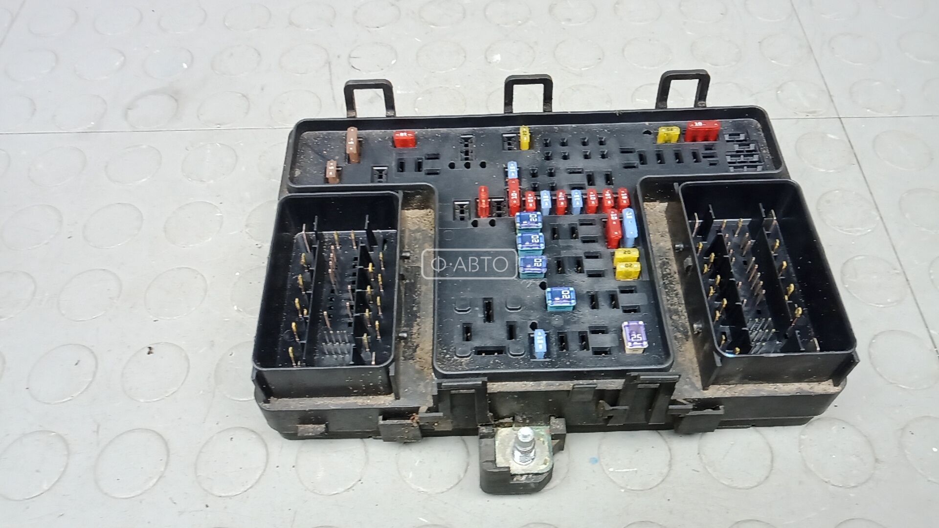 Блок предохранителей