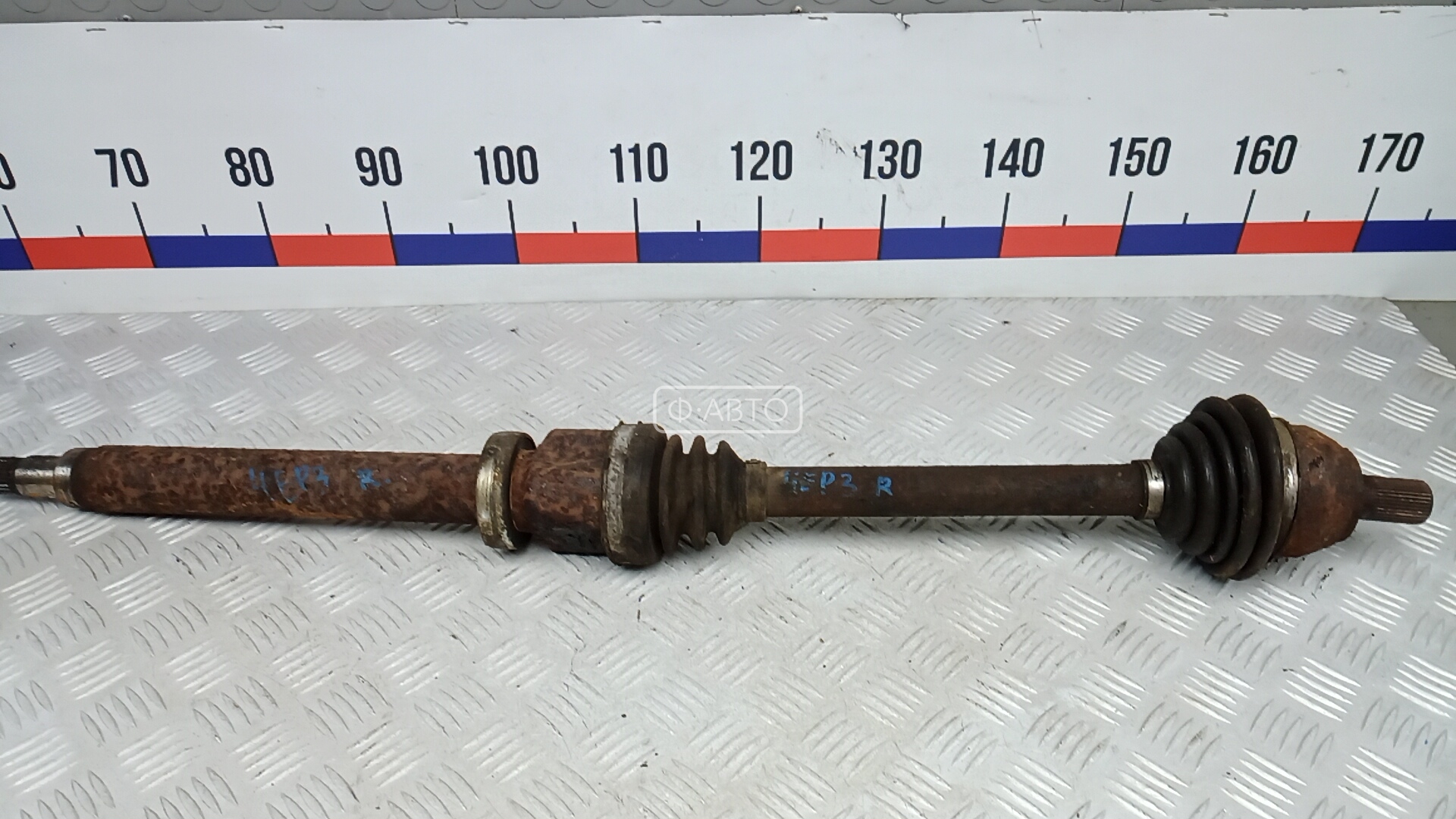 Привод передний правый