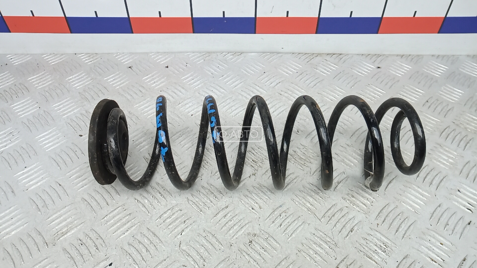 Пружина задняя