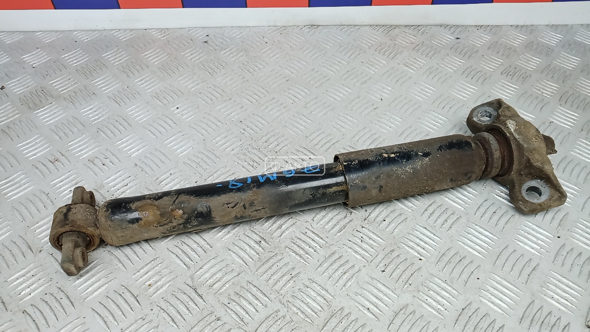 Амортизатор задний