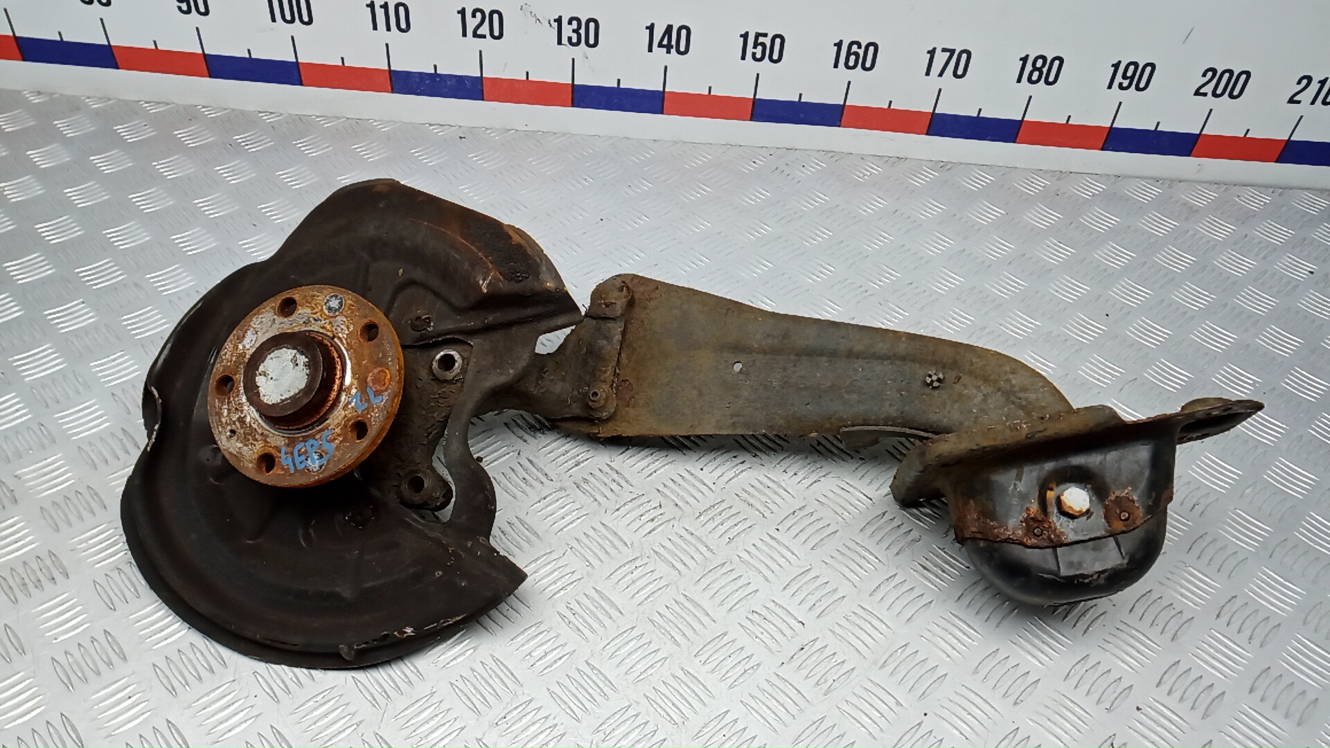 Ступица задняя левая SKODA SUPERB 2