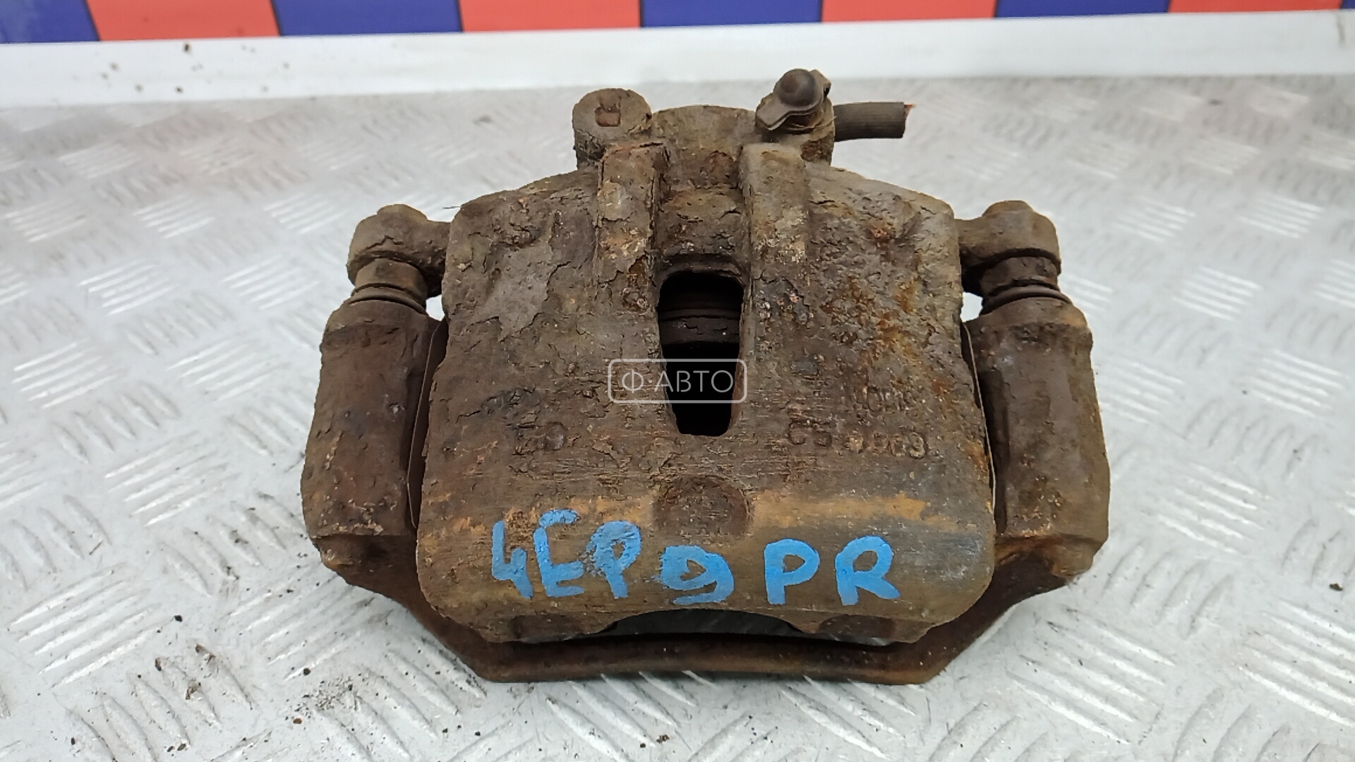 Суппорт тормозной передний правый