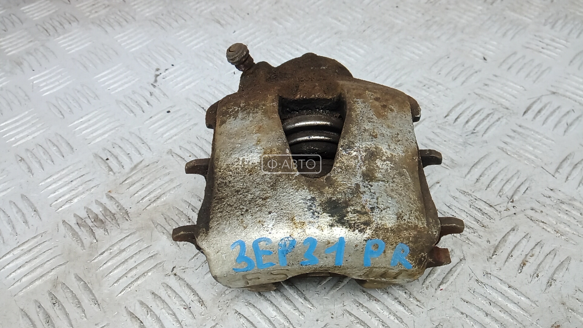 Суппорт тормозной передний правый