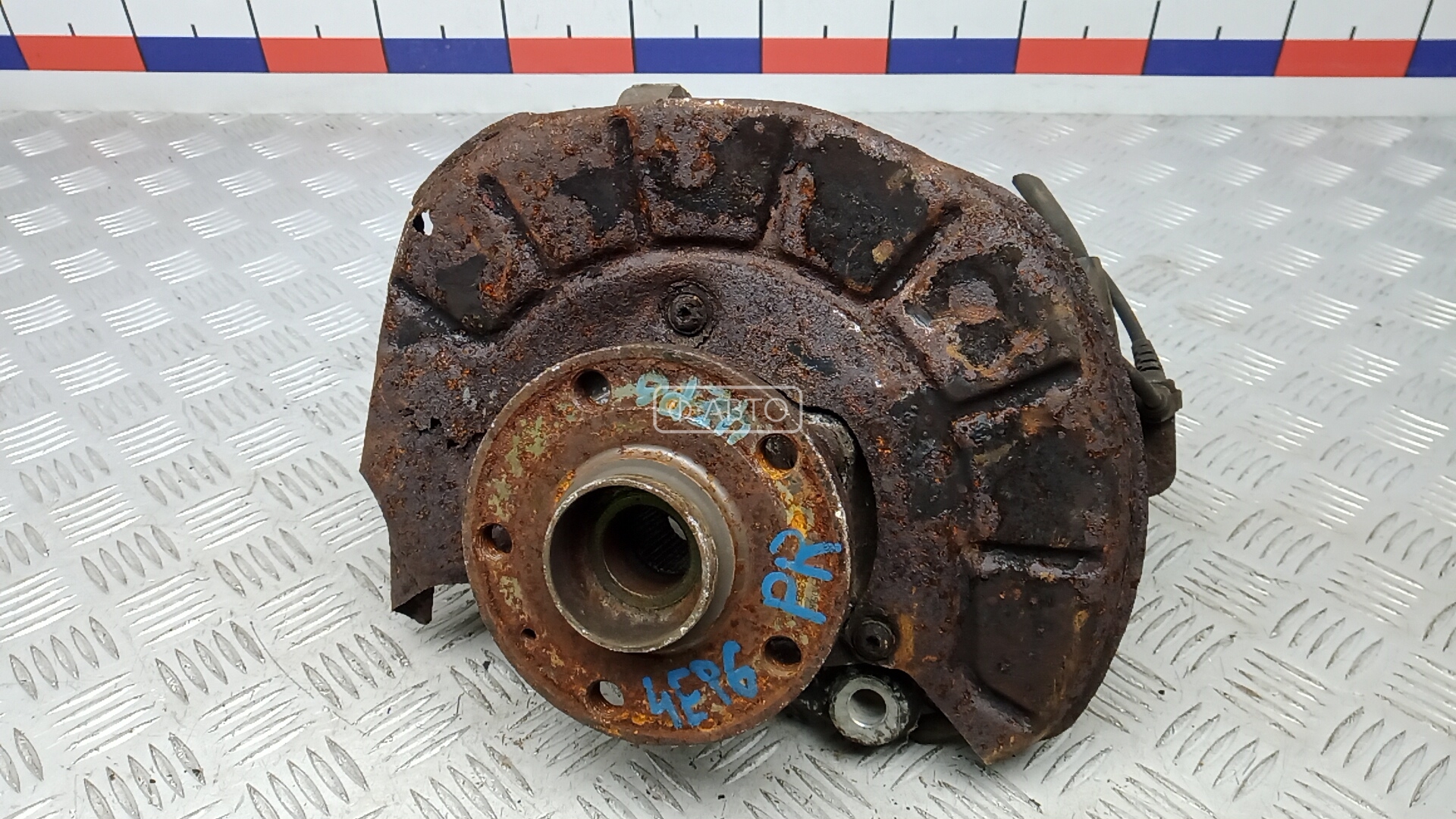 Ступица передняя правая