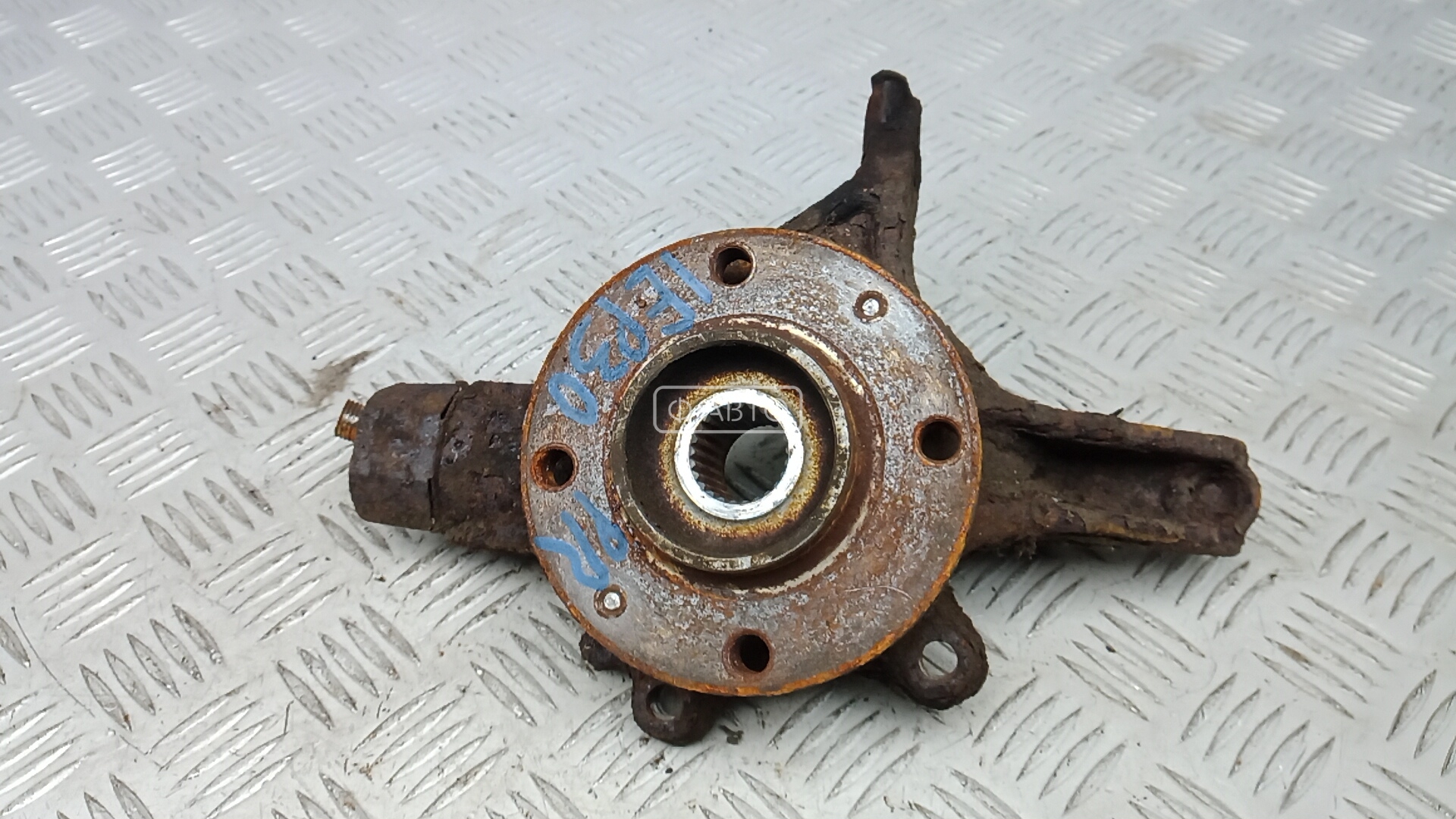 Ступица передняя правая