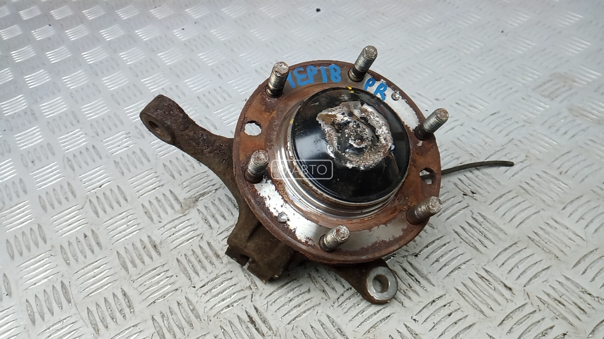 Ступица передняя правая