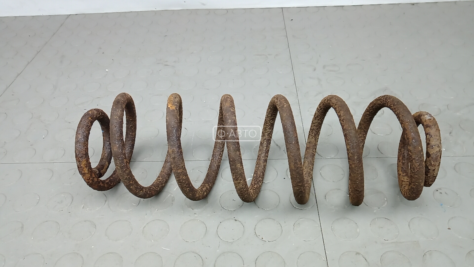 Пружина задняя