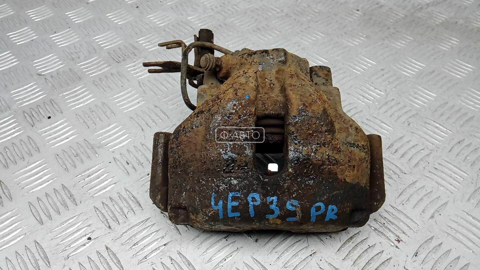 Суппорт тормозной передний правый