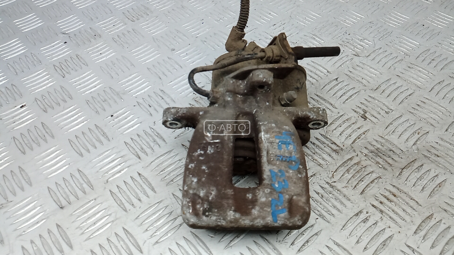 Суппорт тормозной задний левый